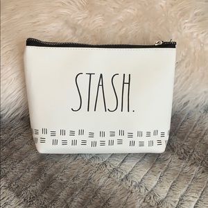 💥Rae Dunn clutch cosmetic bag 💥